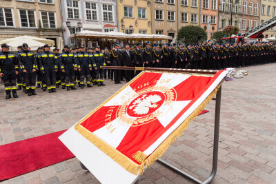 Uroczyste przekazanie sztandaru Komendzie Miejskiej Państwowej Straży Pożarnej w Gdańsku