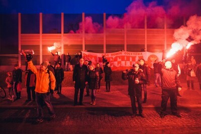 Przyjdź i zapal znicz polskim bohaterom
