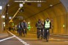 Rowerzyści w tunelu pod Martwą Wisłą