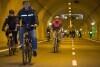 Rowerzyści w tunelu pod Martwą Wisłą
