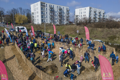 Sadzenie VI Miejskiego Mikrolasu w dzielnicy Jasień przy ul. Stolema