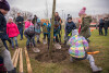 Sadzenie drzew z prezydentem Adamowiczem