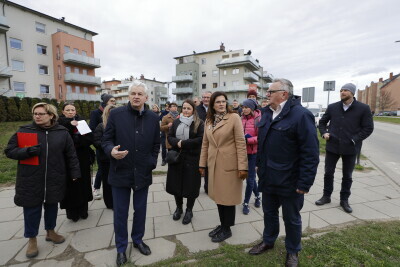 Spacer prezydent Gdańska Aleksandry Dulkiewicz po dzielnicy Ujeścisko-Łostowice