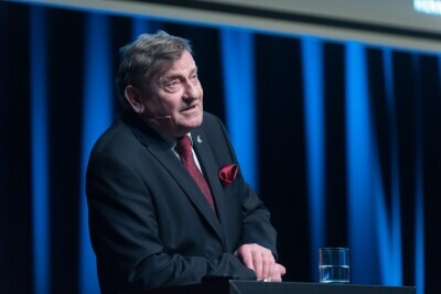 Spotkanie Mirosława Hermaszewskiego z dziećmi i Młodzieżą z gdańskich szkół