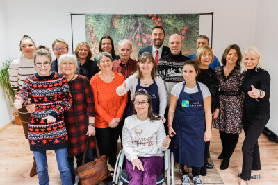 Strojenie choinki - Fundacja Świat Wrażliwy