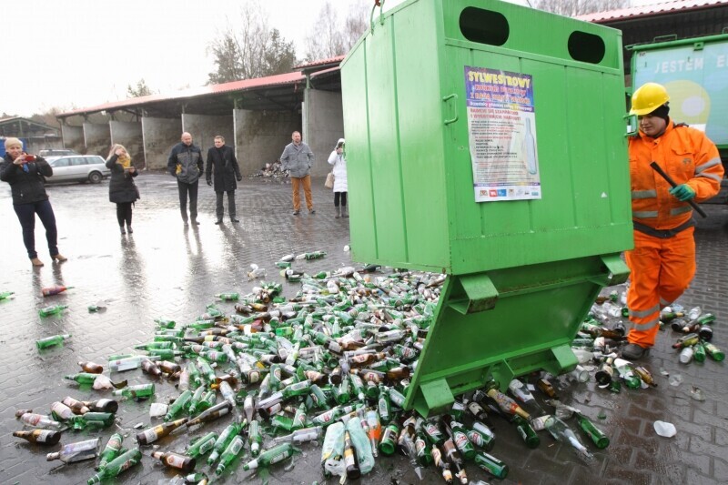 Zdjęcie Sylwestrowy Konkurs Butelkowy 3