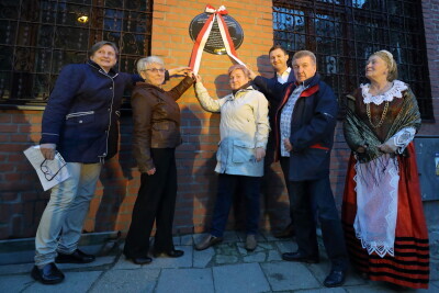 Tablica ku pamięci Brunona Zwarry