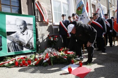 Tablica pamięci Macieja Płażyńskiego