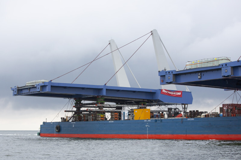 Zdjęcie Transport przęseł mostu na Wyspę Sobieszewską 3