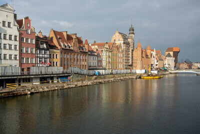 Trwa remont Długiego Pobrzeża