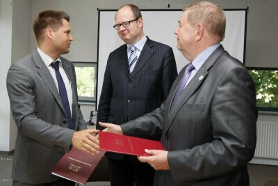 Umowa na budowę Trasy W-Z