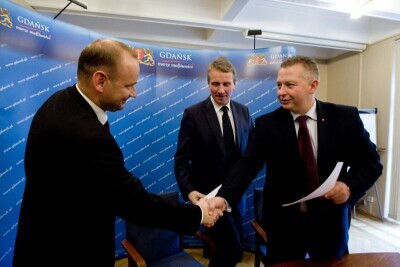 Umowa na przebudowę dróg koło Auchan