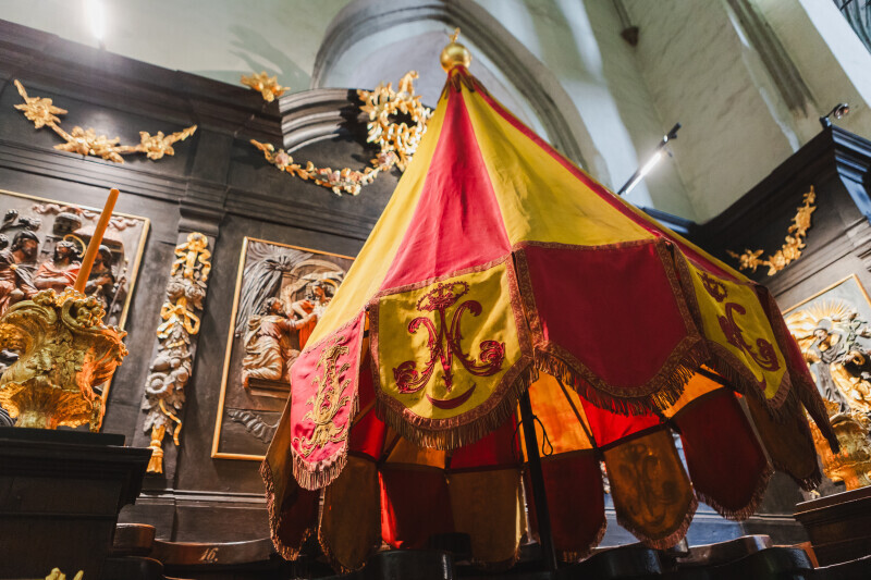 Zdjęcie Uroczystość ku czci zmarłego  papieża Frańciszka 5