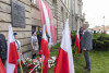 Uroczystość pod tablicą upamiętniającą harcmistrza Jana Ożdżyńskiego