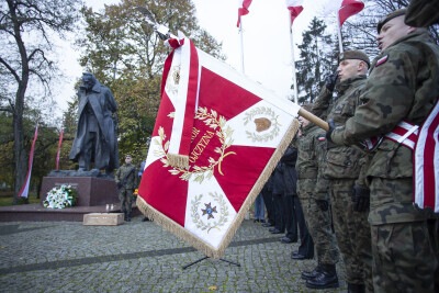 Uroczystości pod pomnikim Marszałka Piłsudskiego