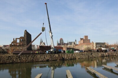 Uszczelnianie nabrzeży Wyspy Spichrzów
