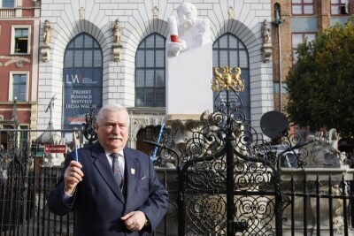 Wałęsa ze styropianu