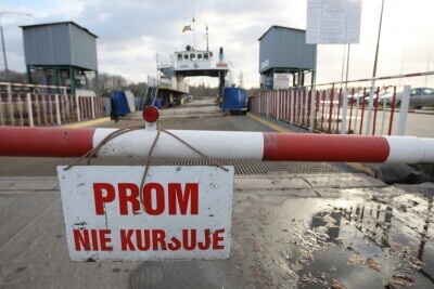 Wiatr - nie kursuje prom Wisłoujście