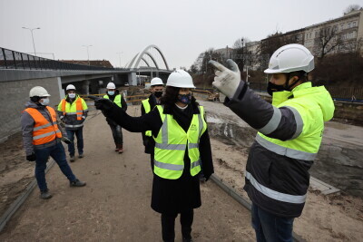 Wizyta Prezydent Gdańska Aleksandry Dulkiewicz na budowie wiaduktu Biskupia Górka.