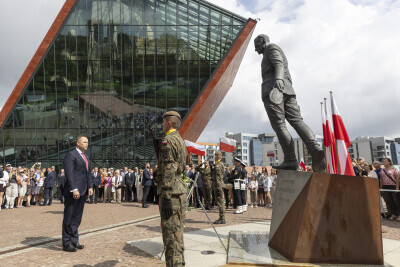 Wizyta Prezydenta RP Karola Nawrockiego w Muzeum II WŚ