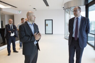 Wizyta w biurowcu Koga