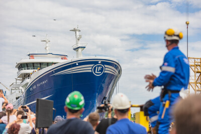 Wodowanie w stoczni Karstensen Shipyard Poland