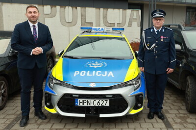 Wręczenie Medali Prezydenta Miasta Gdańska zasłużonym Policjantom i przekazanie nowego radiowozu