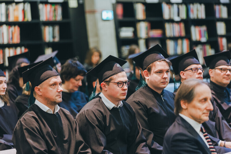 Zdjęcie Wręczenie dyplomów studiów MBA zarządzanie polityką energetyczną i klimatyczną w ramach Studium Obywatelskiego im. P. Adamowicza 3
