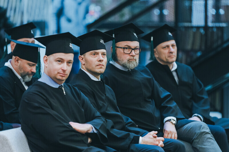 Zdjęcie Wręczenie dyplomów studiów MBA zarządzanie polityką energetyczną i klimatyczną w ramach Studium Obywatelskiego im. P. Adamowicza 4