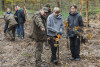 Wspólne sadzenie drzew na Matarni