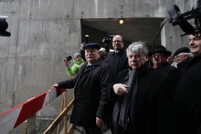 Zawieszenie wiechy na ECS