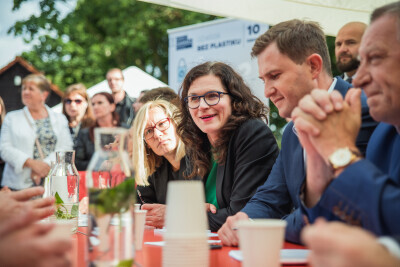 Dzielnicowe spotkanie przy okrągłym stole