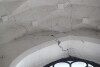 Liczne spękania na sklepieniach i ścianach kościoła Św. Bartłomieja