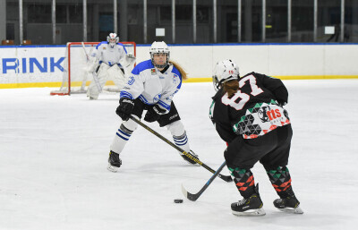Stoczniowiec Gdańsk w półfinale Polskiej Ligi Hokeja Kobiet wyeliminował Atomówki GKS Tychy. W hali Olivia gdańszczanki wygrały 4:0