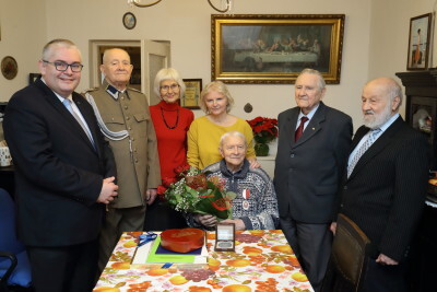 Urodziny 104-latka Adama Serafina